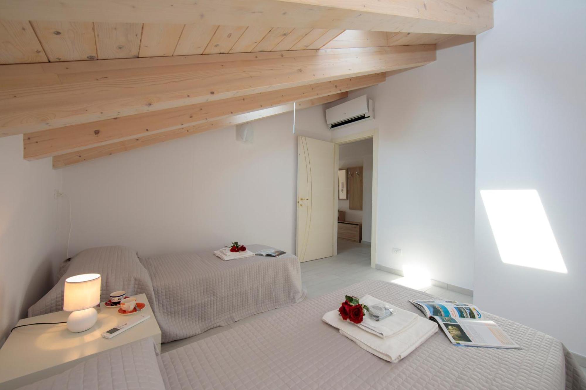 Silver Lake Apartment - Happy Rentals Анджера Экстерьер фото